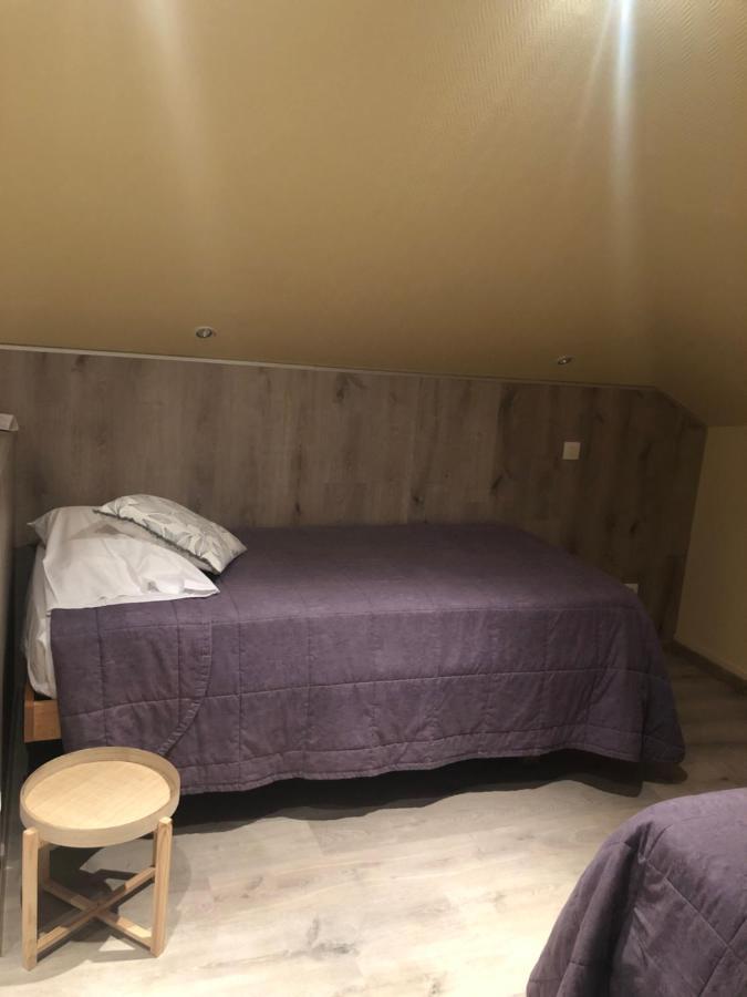 Hotel & Restaurant Le Cardinal Poix-de-Picardie المظهر الخارجي الصورة