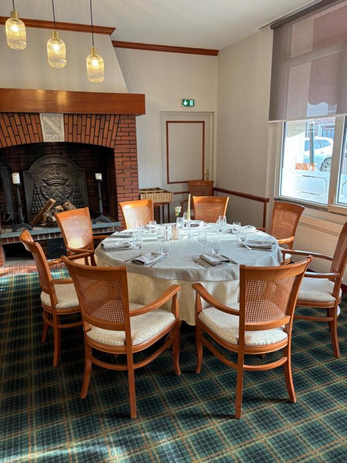 Hotel & Restaurant Le Cardinal Poix-de-Picardie المظهر الخارجي الصورة