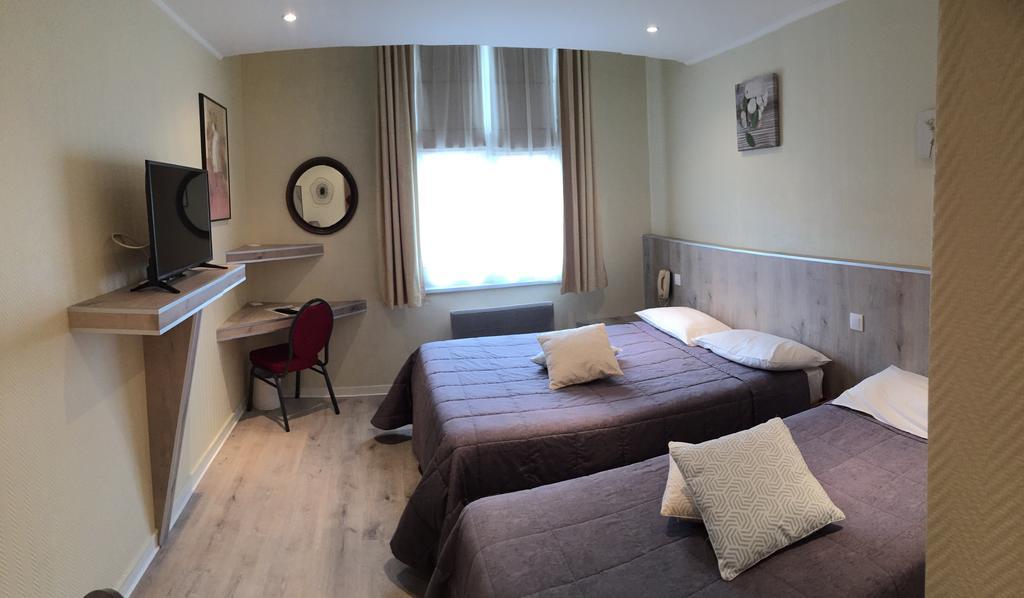 Hotel & Restaurant Le Cardinal Poix-de-Picardie المظهر الخارجي الصورة