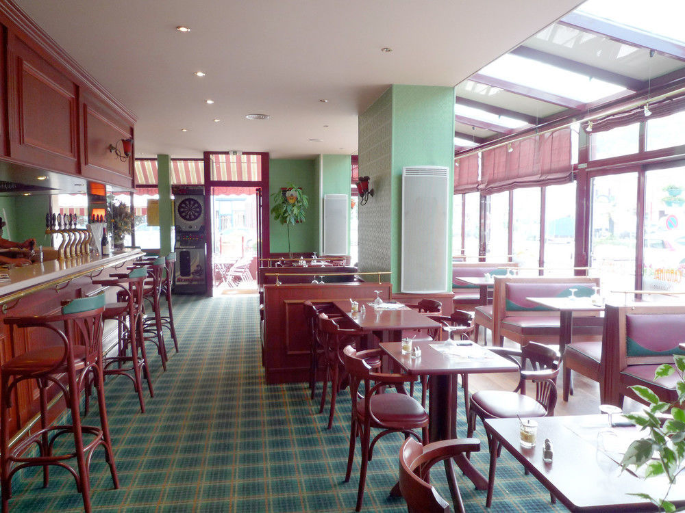Hotel & Restaurant Le Cardinal Poix-de-Picardie المظهر الخارجي الصورة